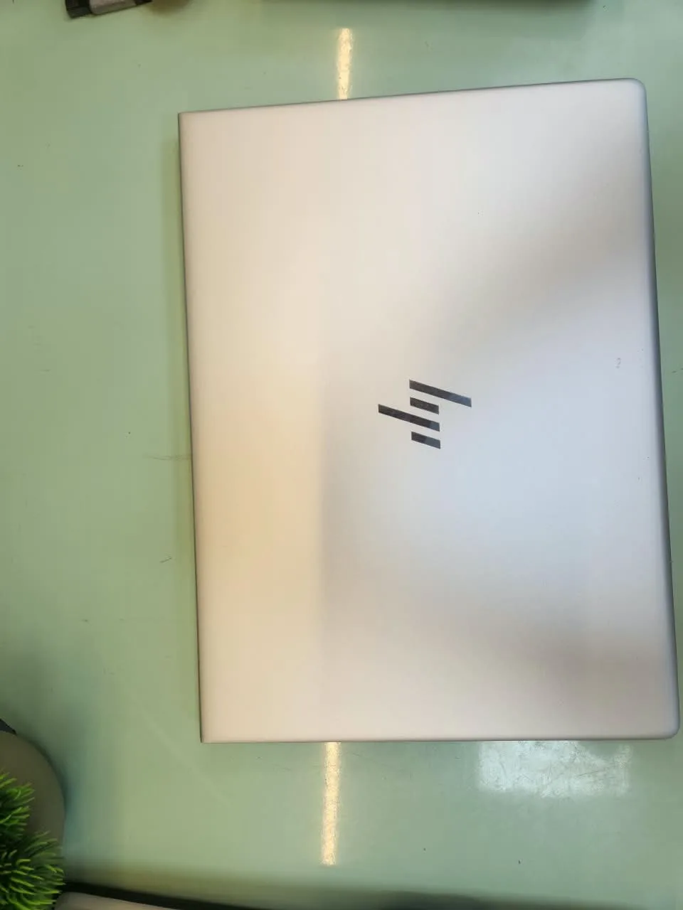 HP EliteBook 830 G6 — i7 / 8th / 8GB / 256GB / No / Non-Touch / 14"